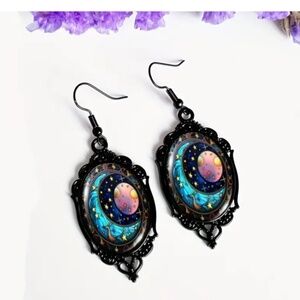 NWT! A Moon Within a Moon Photo In a Detailed Black Frame Pierced Dangle Earring